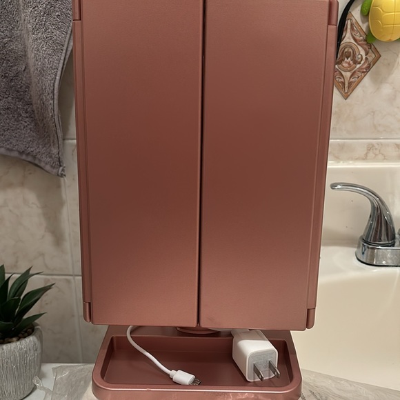 LED light make up mirror - Picture 5 of 6